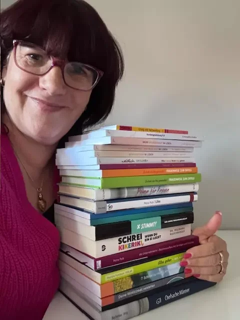Petra mit Büchern Buchmentoring by PP Petra mit Büchern Buchmentoring by PP
