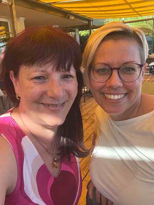 Petra Polk mit Birgit Rünger