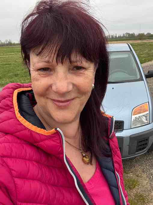 Petra Polk mit ihrem Ford Fusion unterwegs