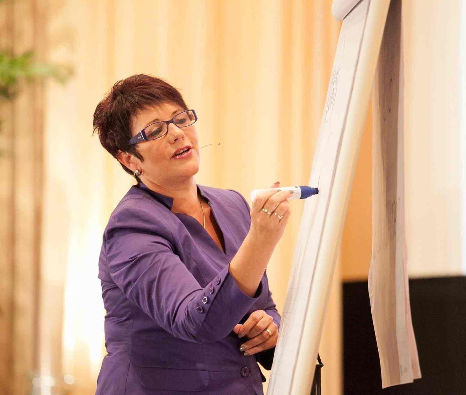 Petra Polk 2013 als Speakerin

